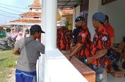 Harga Minyak Goreng Masih Tinggi, Warga Kepulauan di Sumenep Serbu Pasar Murah