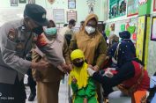 Wabup Bu Min Tinjau Vaksinasi Anak Dosis 2