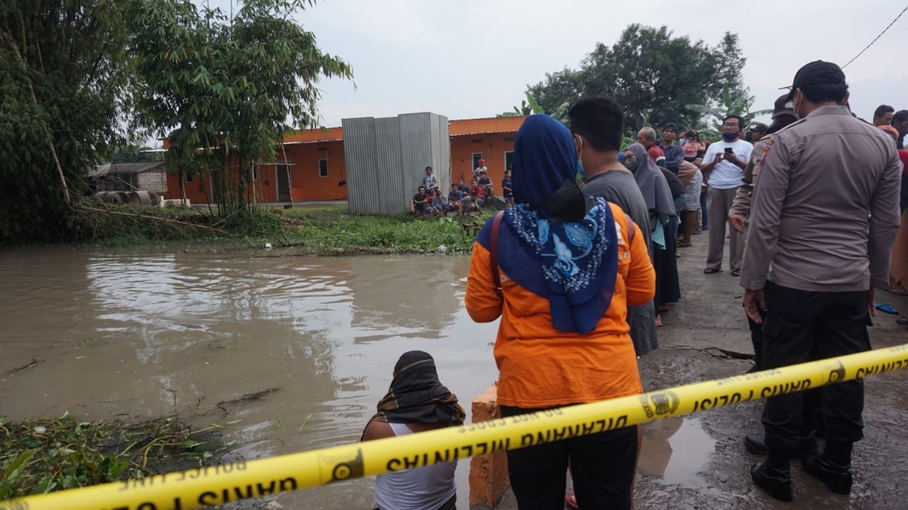 Renang Bersama Teman-temannya, Bocah Kelas 3 SD di Mojokerto Tewas Tenggelam di Sungai