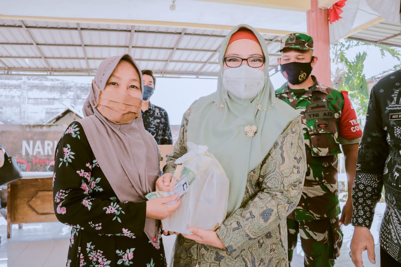 Bu Min: Tindak Tegas Siapa pun yang Sengaja Timbun Migor untuk Keuntungan Pribadi