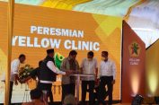 Airlangga: Partai Golkar Titipkan Kesehatan Warga Gresik pada Yellow Clinic