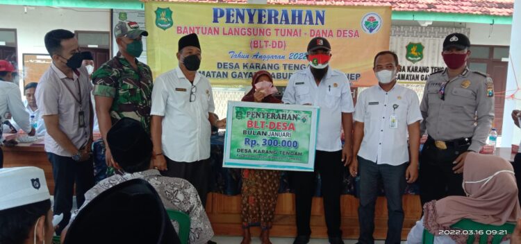 96 KPM di Desa Karang Tengah Sumenep Terima BLT-DD