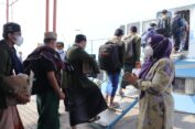 Ribuan Santri Asal Bawean Difasilitasi dan Disubsidi Tiket Kapal