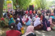 Tuntut Keadilan, Aktivis dan Keluarga Herman Datangi Polres Sumenep