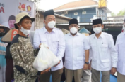Jelang Ramadan, Gerindra Gresik Bagi Sembako ke Duafa dan Anak Yatim