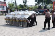 Jelang Pilkades Serentak, Ratusan Anggota Polisi Gresik Dibekali Dalmas