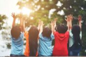 Mensos Terbitkan SE Perkuat Pengamanan dan Perlindungan Anak di Berbagai Lingkungan