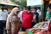 Hari Pertama Puasa, Bupati dan Wabup Sumenep Sambangi Bazar Takjil