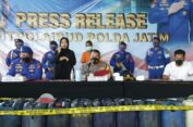 Ditpolairud Polda Jatim Tangkap Pelaku Niaga BBM Ilegal di Pelabuhan Dungkek Sumenep