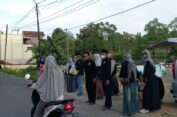 Peduli Masyarakat, BUMDesa Bluto Sumenep Bagikan Ratusan Minyak Goreng Gratis