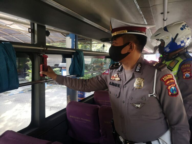 Jelang Mudik Lebaran, Satlantas dan Dishub Bojonegoro Gelar Pemeriksaan Angkutan Massal