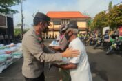Jelang Idulfitri, Polres Bojonegoro Salurkan 3.298 Kilogram Beras Zakat Fitrah