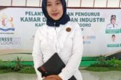 Eryul Mufida, Penggerak Lingkungan Asal Bojonegoro Terima Penghargaan Perempuan Berprestasi dari OASE-KIM