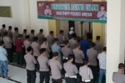 Melalui Binrohtal, Anggota Polres Gresik Teguhkan Panutan Masyarakat