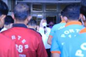 Menaker Apresiasi Pelayanan Porter ke Penumpang