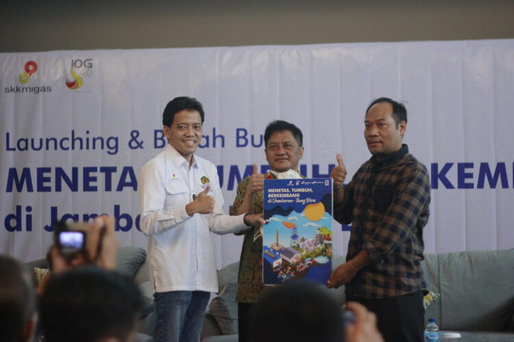 IDFoS Indonesia Gelar Peluncuran dan Bedah Buku “Menetas, Tumbuh dan Berkembang di Jambaran Tiung Biru”