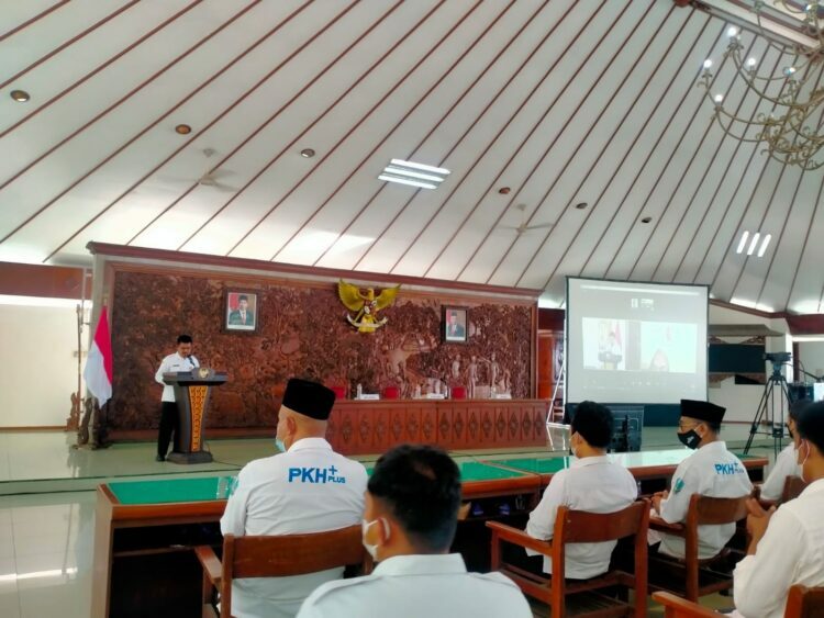 Tingkatkan Kapasitas Pemdamping PKH, Dinsos Bojonegoro Gelar Rapat Koordinasi