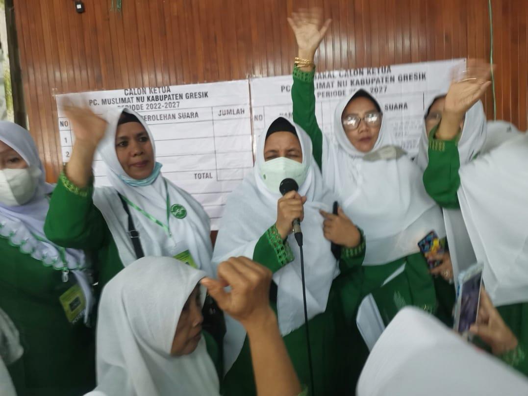 Bersaing dengan Hajar, Akhirnya Aliyah  Terpilih Pimpin Muslimat NU Gresik