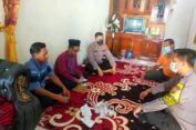 Polres Gresik Takziah ke Kediaman Korban Laka Bus Pariwisata di Tol Mojokerto