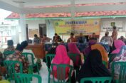 96 KPM Desa Karang Tengah Sumenep Terima BLT DD Tahap 2