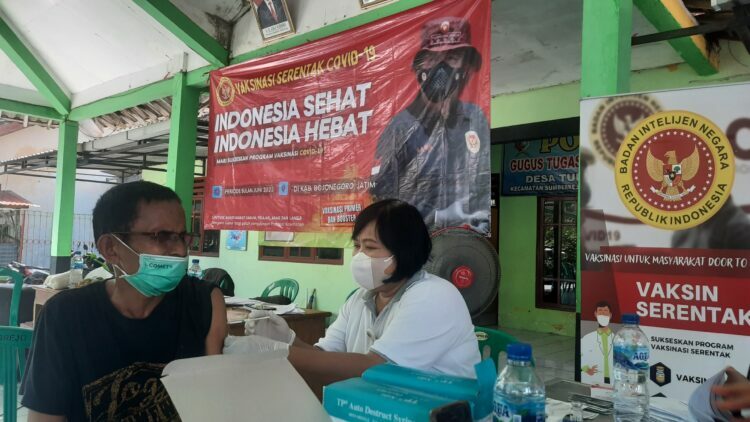 Gandeng Pemdes Tulungrejo, Binda Jatim Wilayah Bojonegoro Gencarkan Vaksinasi