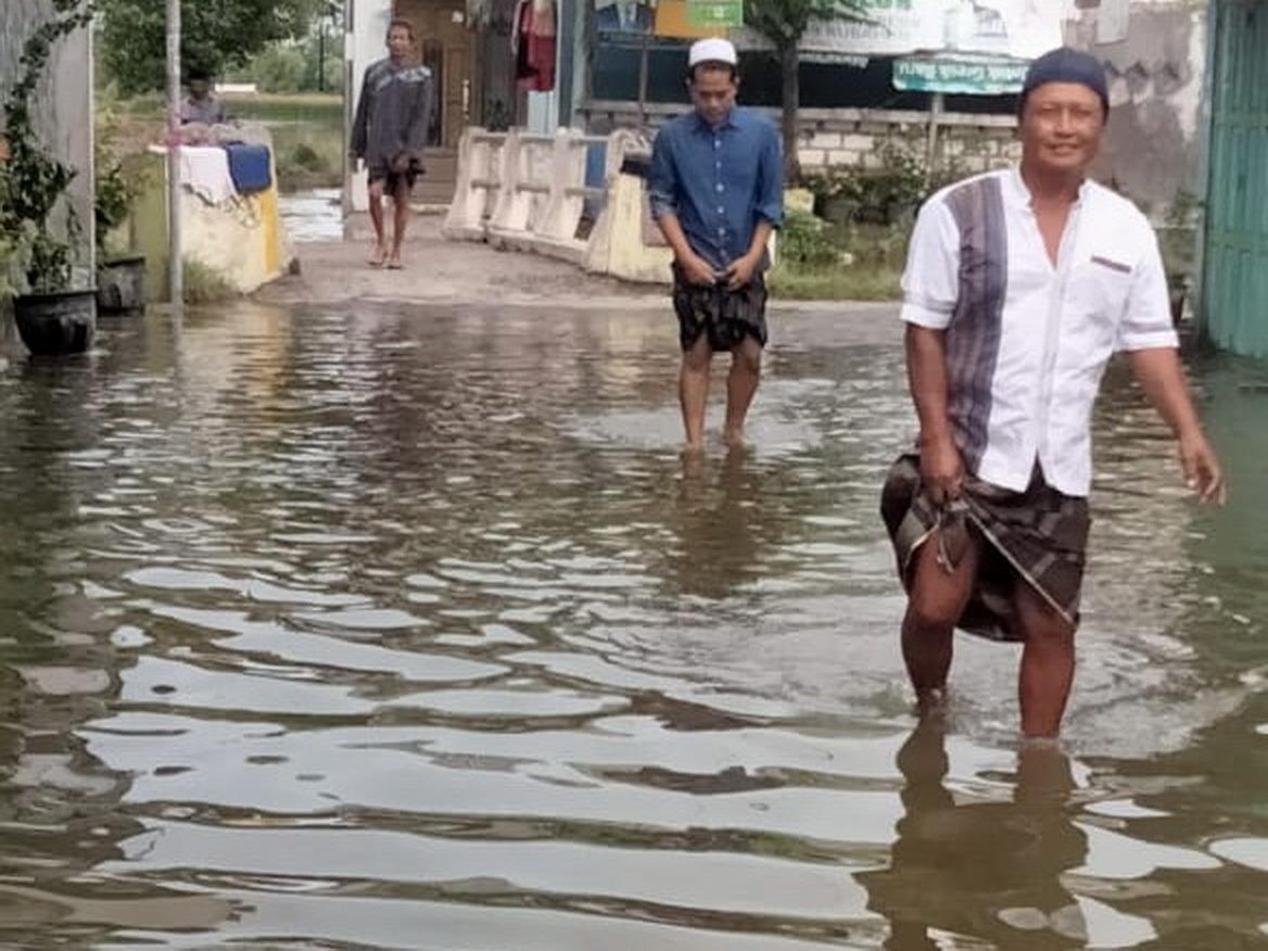 Banjir Rob Meluas di 6 Kecamatan di Gresik