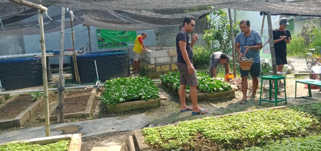 Warga Perumahan di Gresik, Merawat Lingkungan Meraup Cuan