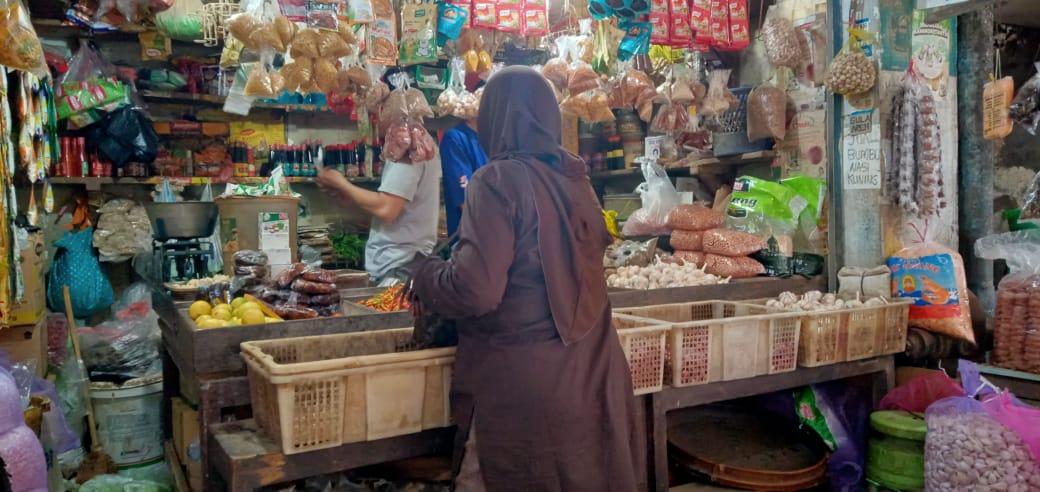 Harga Cabai, Bawang dan Tomat masih Naik