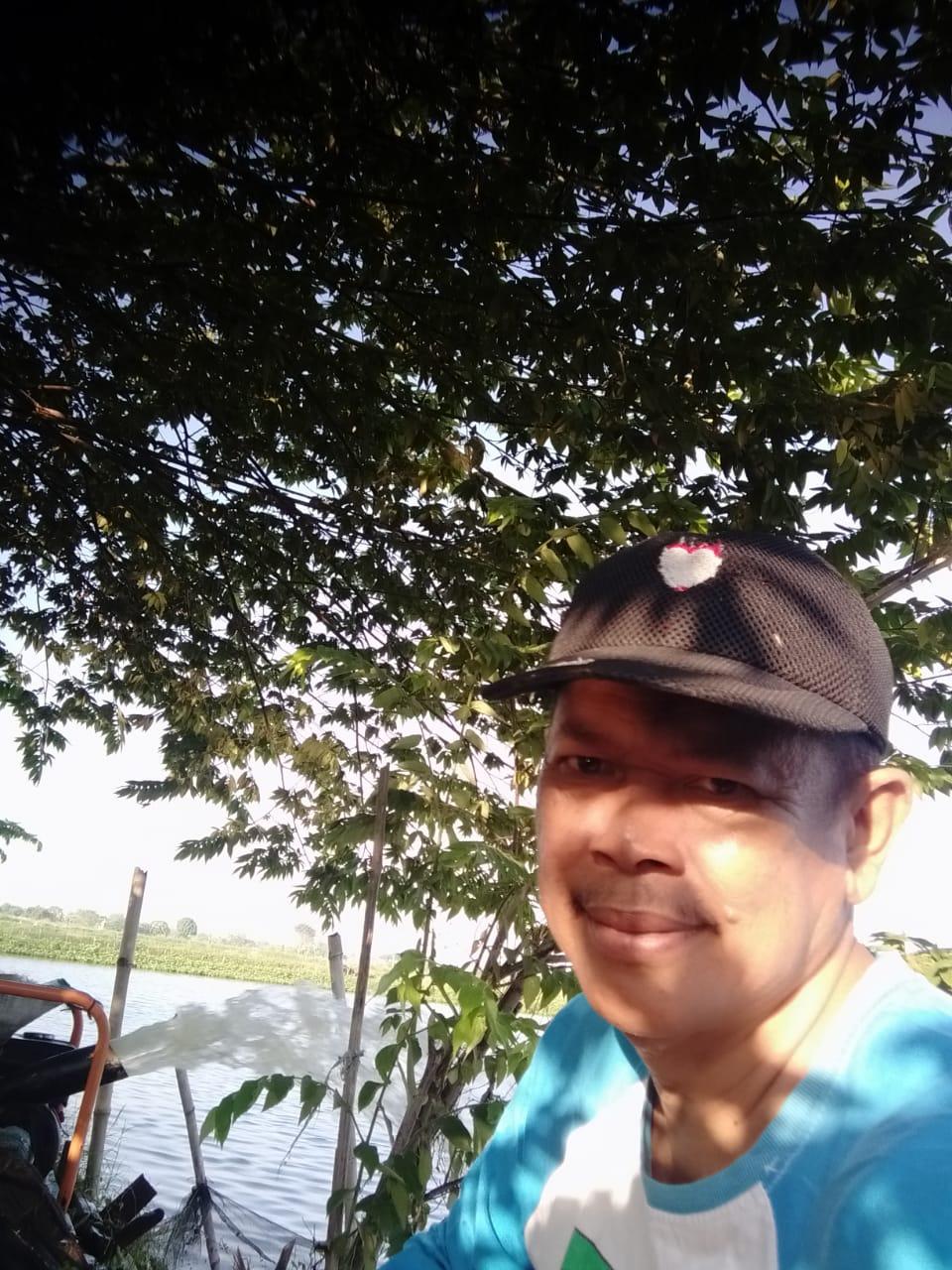 Petambak  di Gresik Sambat Pupuk Subsidi Dicabut