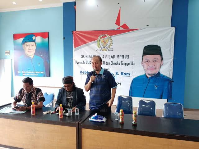 Ini Sosok Debby Kurniawan, Anggota DPR RI Partai Demokrat Asal Lamongan yang Kariernya Melejit
