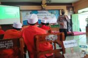 Beri Binluh di MPLS  dan Matsama, Cara Polisi Gresik Cegah Bullying Santri dan Pelajar