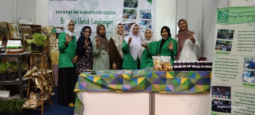 PC Fatayat NU Gresik Gelar Workshop Olah Eco Enzim