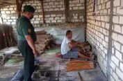 Kerajinan Sapu Lidi Balongpanggang Rambah Manca Negara