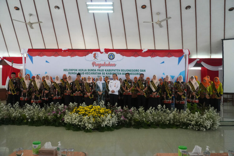 Bupati Anna Kukuhkan Kelompok Kerja Bunda PAUD se-Kabupaten Bojonegoro