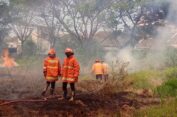 Bakar Sampah Ngawur, Nyaris Merembet ke Perumahan di Menganti