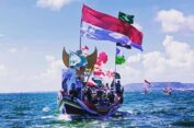 Ratusan Nelayan Campurrejo Ikuti Sedekah Laut dan Lomba Perahu Hias