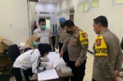 Hasil Tes Urine Seluruh Jajaran Polres Gresik Negatif Narkoba