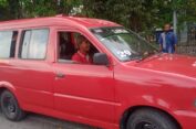 Sopir Angkot Gresik Inisiatif Naikkan Tarif