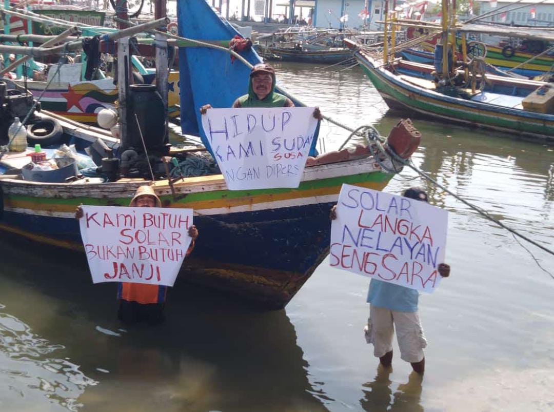 Solar Langka, Nelayan Campurrejo Gresik Demo