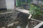 Plengsengan Belakang Gedung WEP Gresik Ambrol