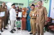 Ditetapkan Jadi Kampung Zakat Produktif, 31 Warga Miskin di Desa Gredek Terima Bantuan Baznas Gresik