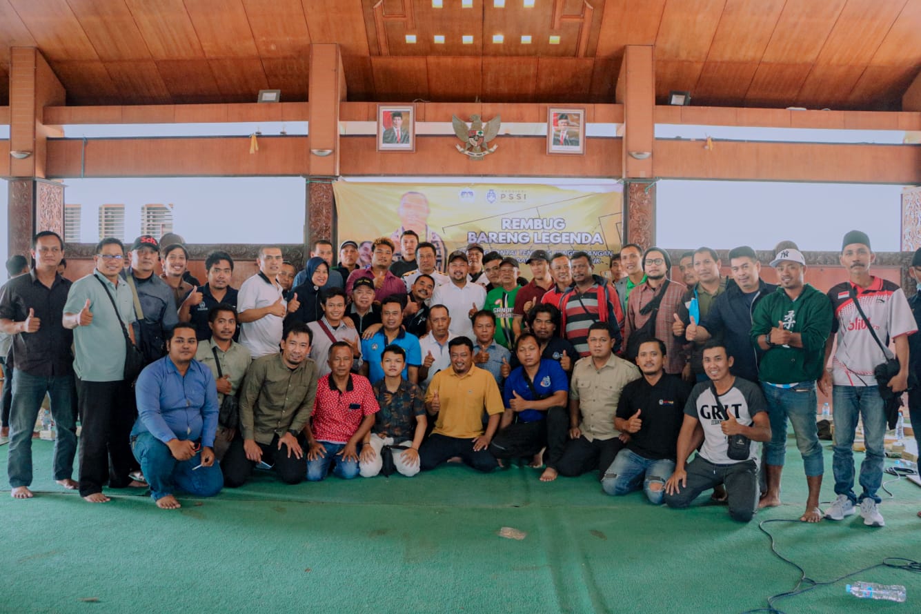 Untuk Kemajuan Sepak Bola, Bupati Pastikan Tambah Anggaran PSSI Gresik Rp 700 juta