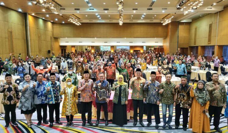 Gubernur Khofifah Target IKM di Jatim Capai 100 Persen di Tahun Ajaran 2023/2024