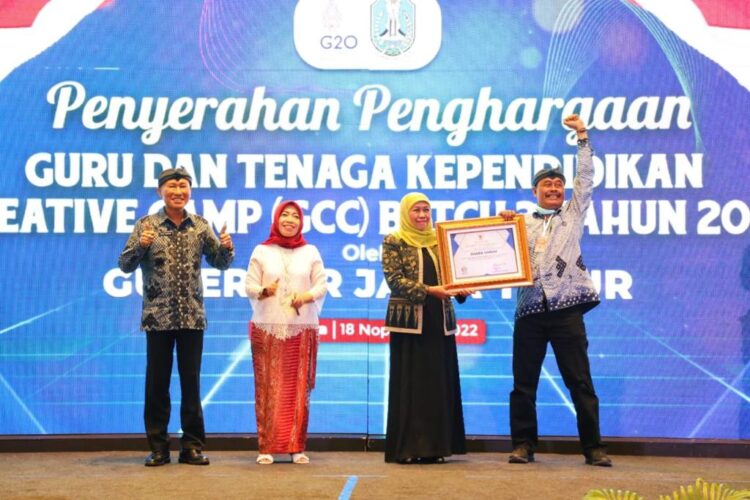 Tutup GCC Batch 3, Khofifah: Dibutuhkan Guru dan Kepsek Inovatif, Kreatif untuk Wujudkan Pendidikan Berkualitas
