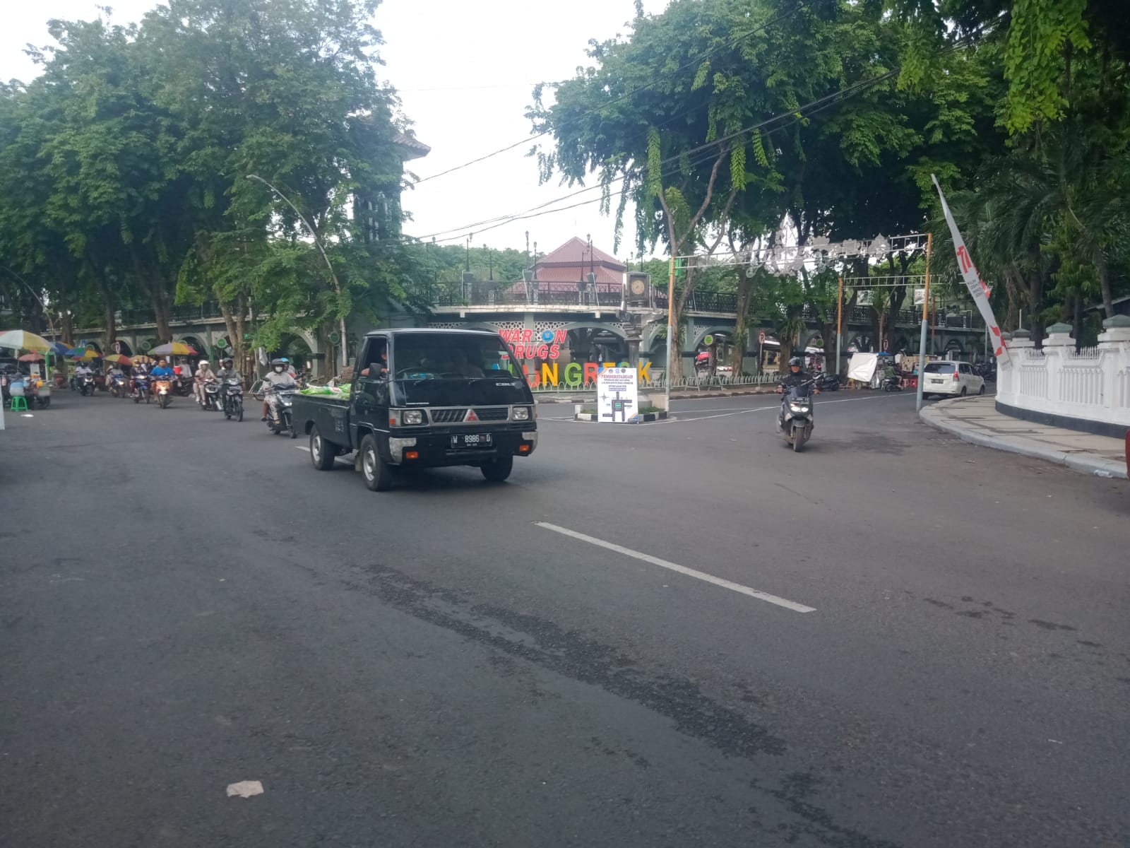 Urai Kemacetan, Lalin Satu Arah Diterapkan di Ruas Jalan Alun-Alun Gresik
