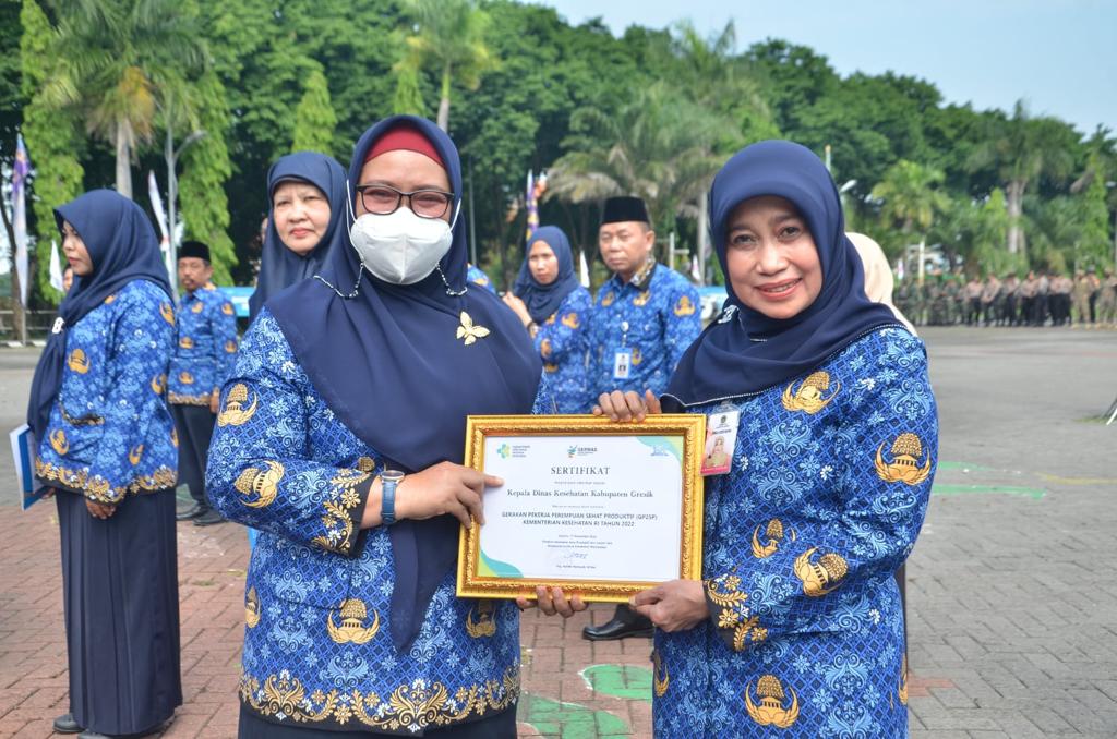 Wabup Bu Min Beri Bantuan Kemanusiaan hingga OPD Inovatif