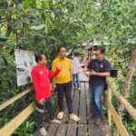 Hari Pertama Menjabat, Ghozali Blusukan ke Kawasan Mangrove Kali Lamong Comdev Petrokimia Gresik