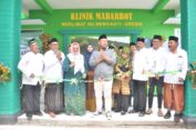 Resmikan Klinik Mabarrot Muslimat NU Menganti, Bupati Gresk Minta Bersinergi dengan Puskesmas