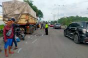 Truk Tronton vs Motor di Gresik, Satu Orang Tewas