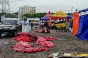 Hujan Disertai Angin di Gresik, Tenda Pameran UMKM di Gejos Ambruk